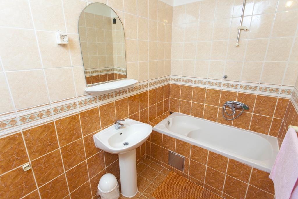 Carolija Apartment Makarska Oda fotoğraf