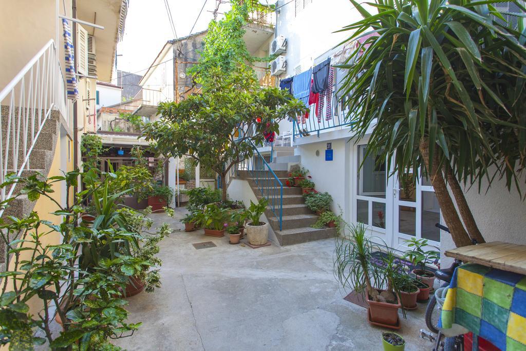 Carolija Apartment Makarska Oda fotoğraf