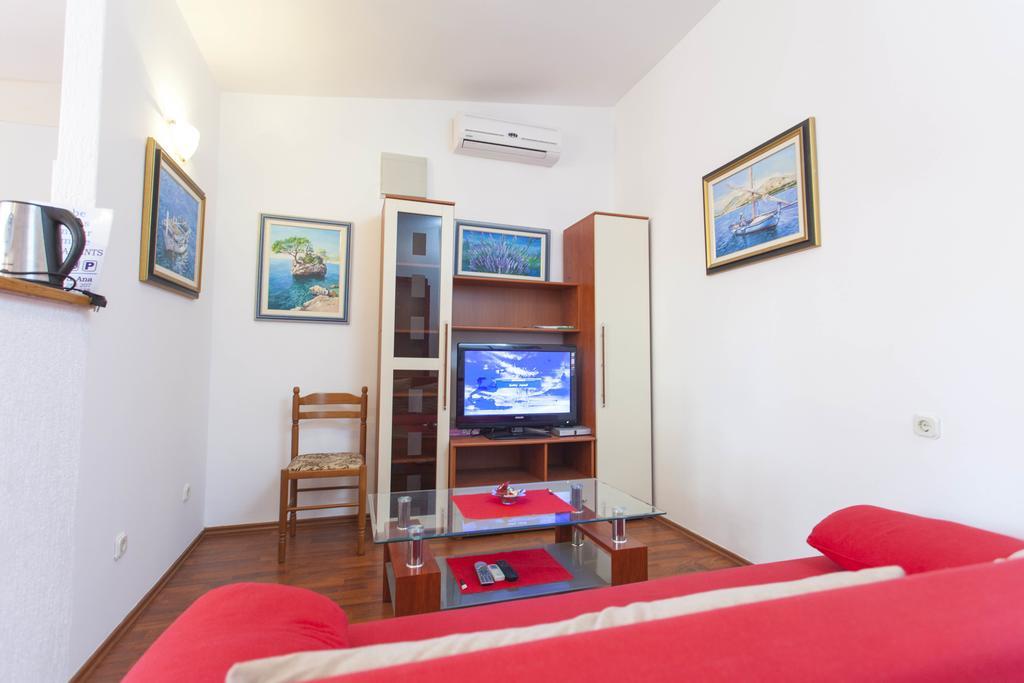 Carolija Apartment Makarska Oda fotoğraf