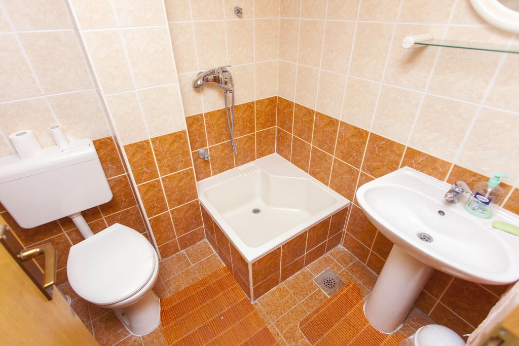 Carolija Apartment Makarska Oda fotoğraf